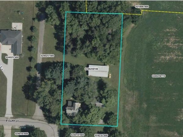 602 E Cliff Street, Baltimore, OH 43105