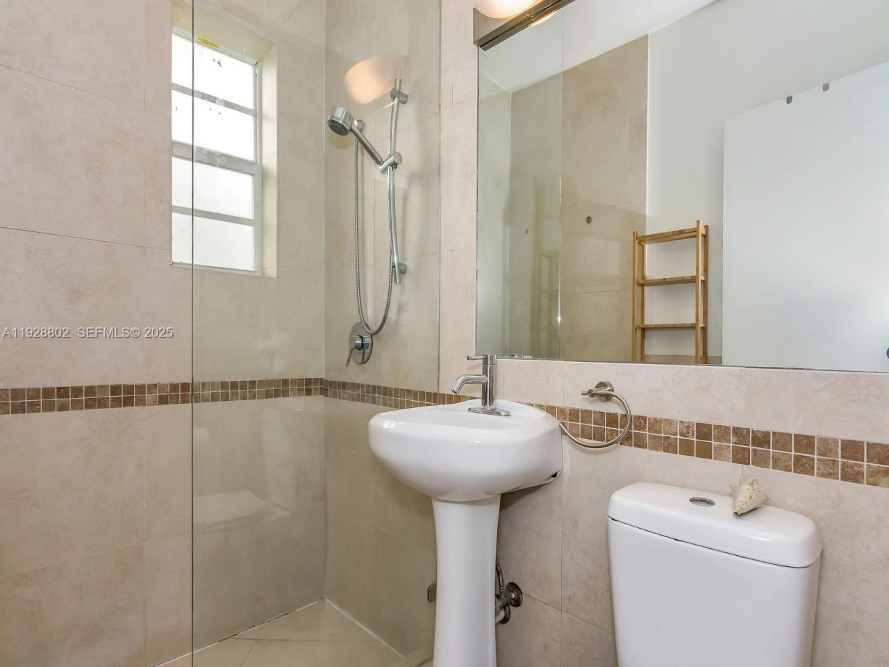 1000 Meridian Ave, Unit 15, Miami Beach, FL 33139 Photo