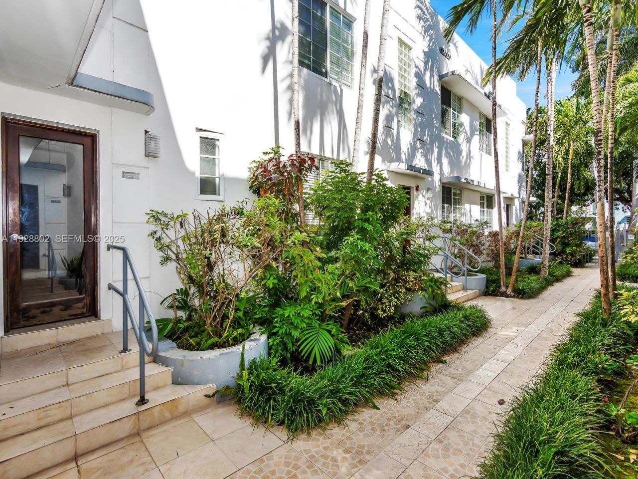 1000 Meridian Ave, Unit 15, Miami Beach, FL 33139 Photo