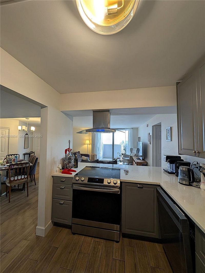 1200 NE Miami Gardens Dr, Unit 708W, Miami, FL 33179 Photo