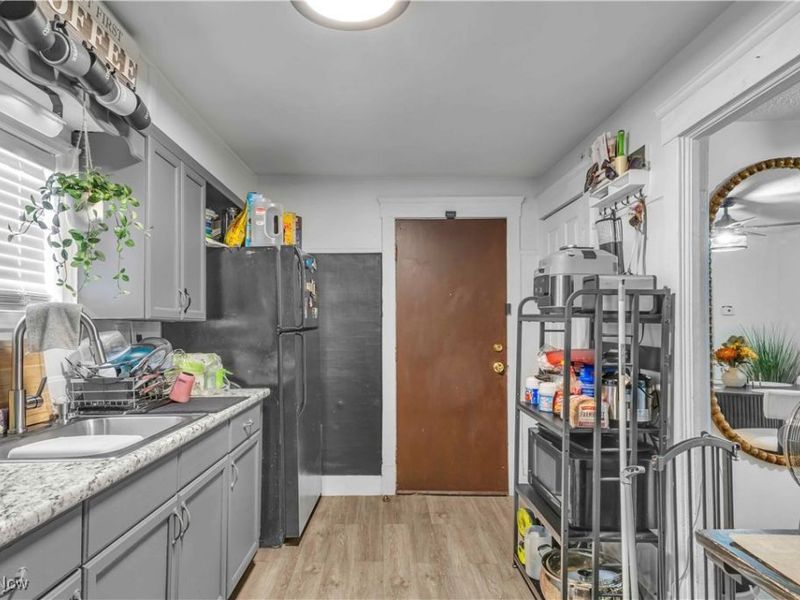 6016 Madison Avenue, Cleveland, OH 44102 Photo 16