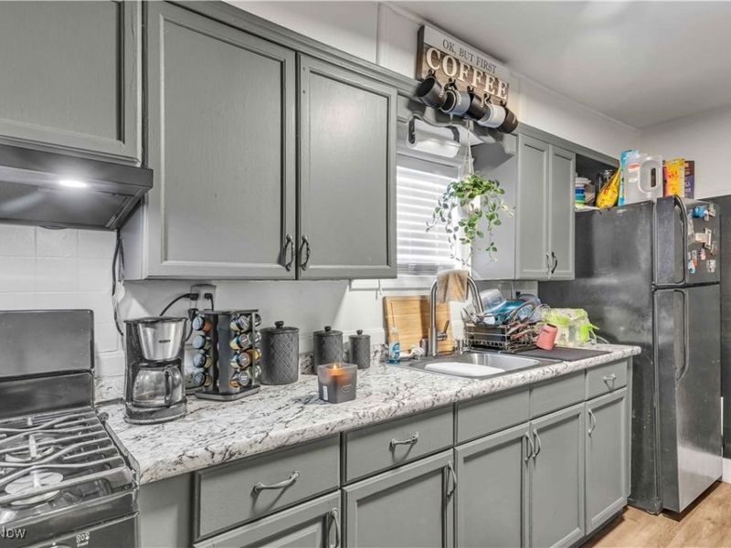 6016 Madison Avenue, Cleveland, OH 44102 Photo 17