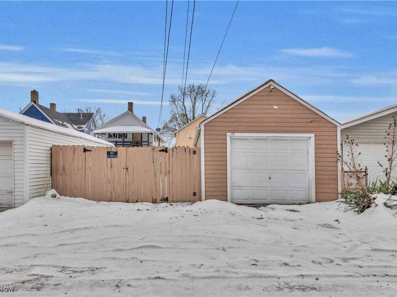 6016 Madison Avenue, Cleveland, OH 44102 Photo 28