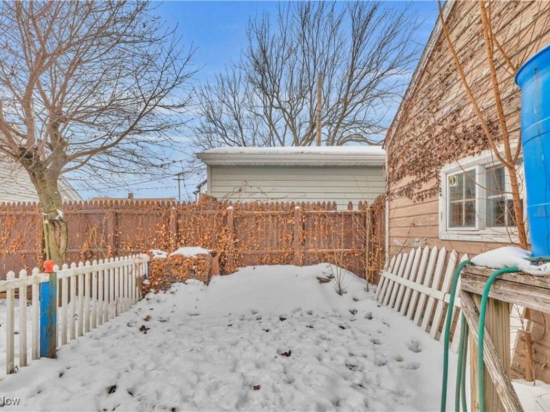 6016 Madison Avenue, Cleveland, OH 44102 Photo 29