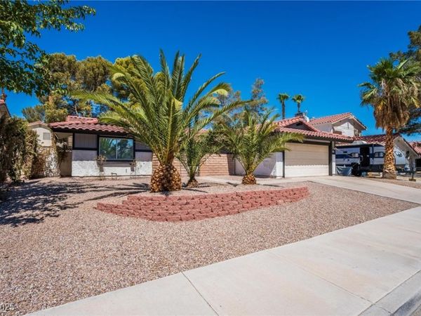 7439 Trudy Lane, Las Vegas, NV 89123