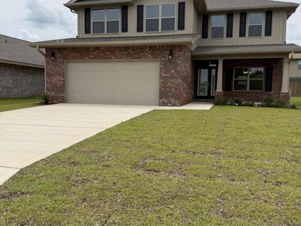185 Ridgeway Circle, Crestview, FL 32536