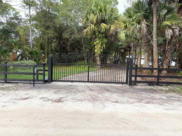 5225 SW Ludlum Street, Palm City, FL 34990