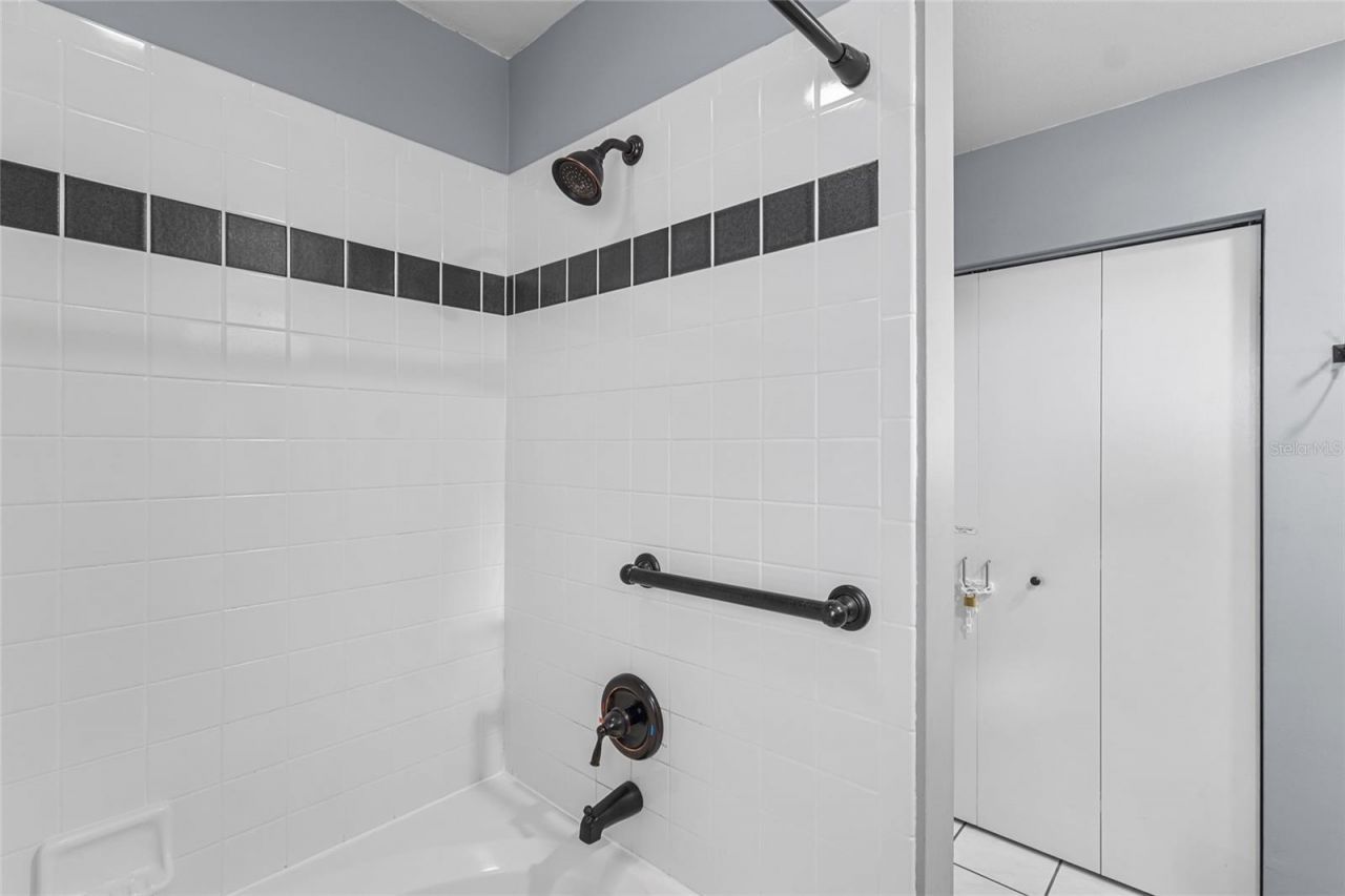 2307 N Wellesley Drive, Bradenton, FL 34207 Photo