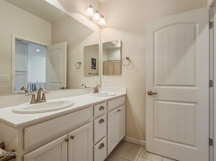 962 W End Street, Carson City, NV 89701 Photo