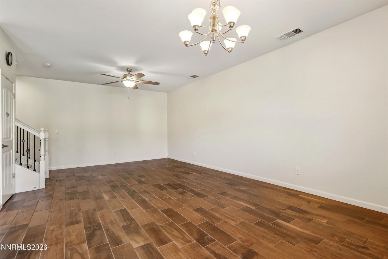 962 W End Street, Carson City, NV 89701 Photo