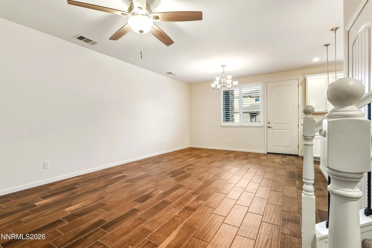 962 W End Street, Carson City, NV 89701 Photo