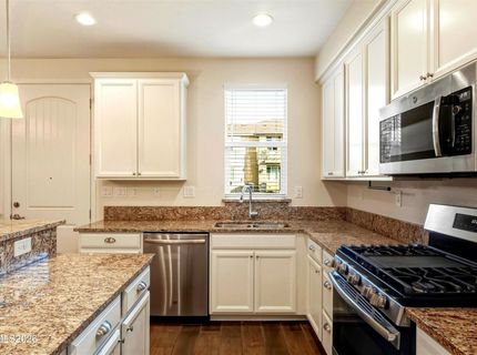 962 W End Street, Carson City, NV 89701 Photo