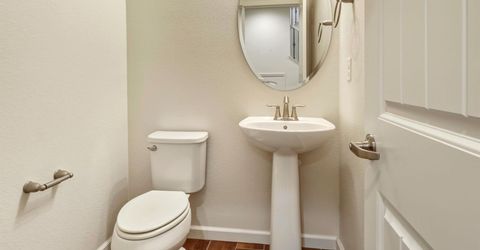 962 W End Street, Carson City, NV 89701 Photo