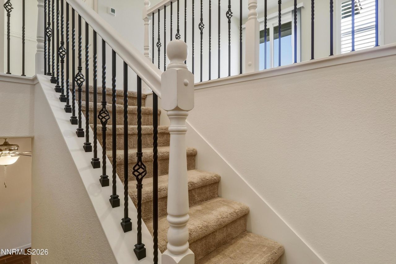 962 W End Street, Carson City, NV 89701 Photo