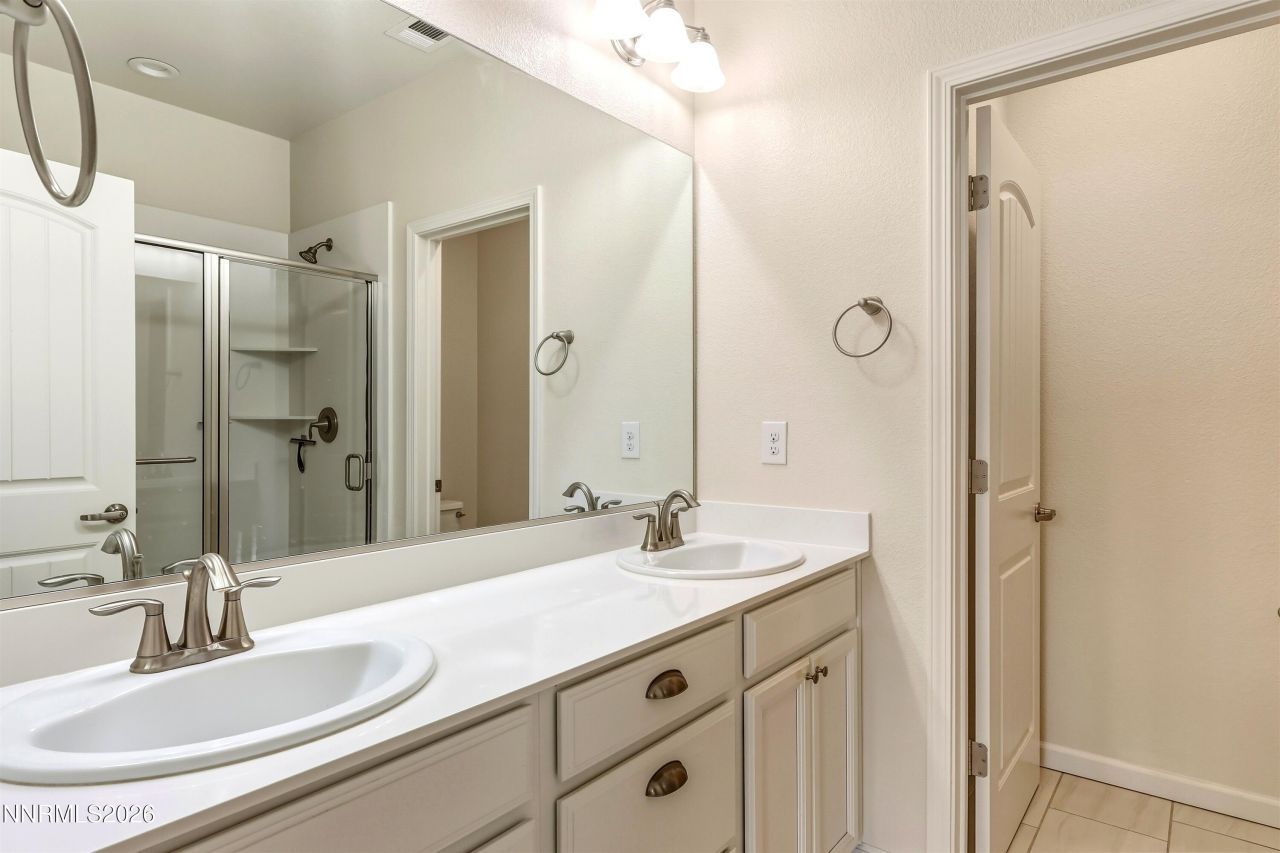 962 W End Street, Carson City, NV 89701 Photo