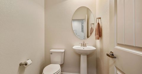 962 W End Street, Carson City, NV 89701 Photo