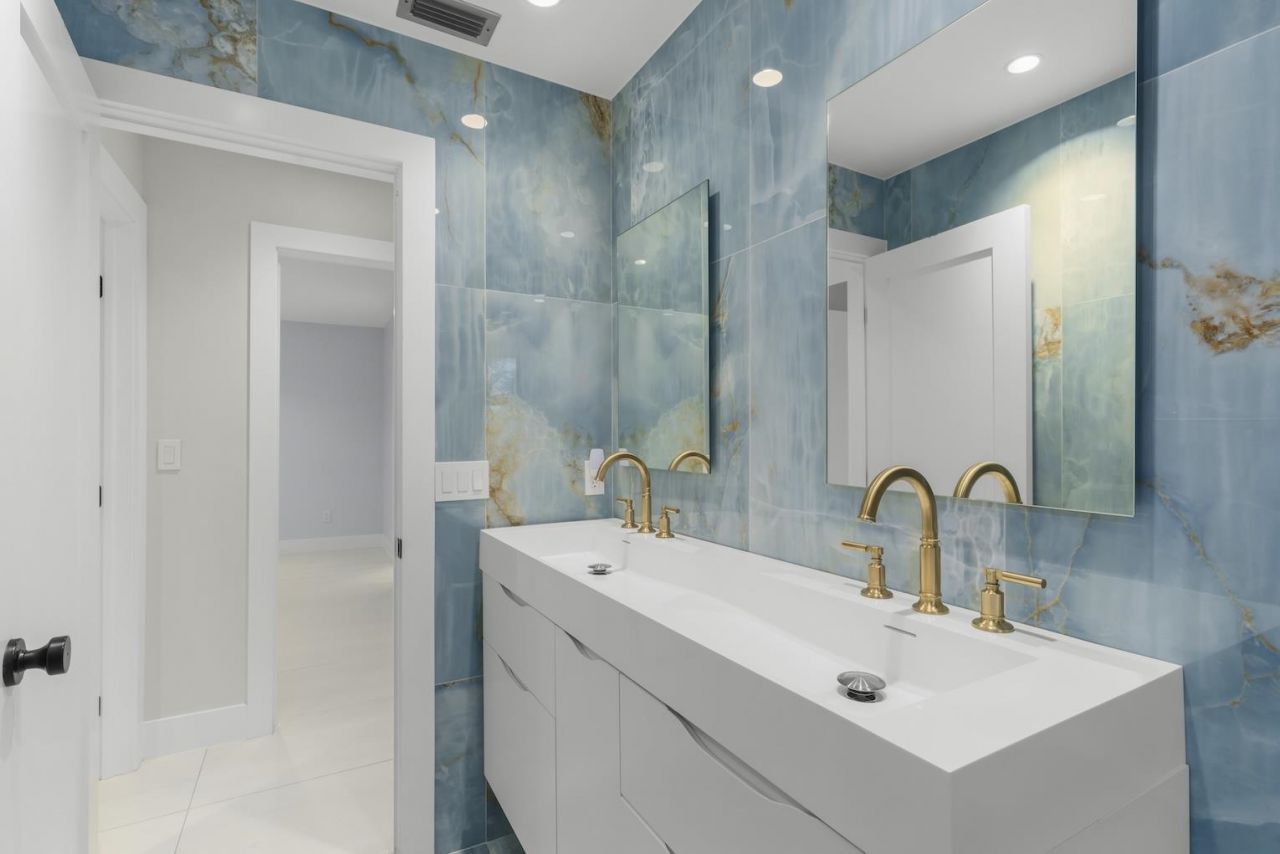 9455 Coventry Ct, Sanibel, FL 33957 Photo