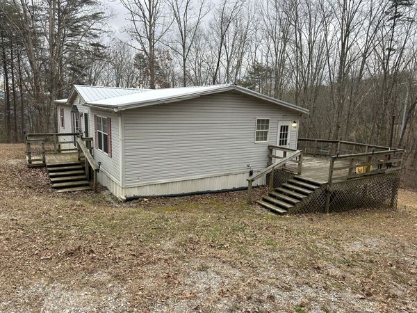 330 Johnson Road, Pikeville, TN 37367