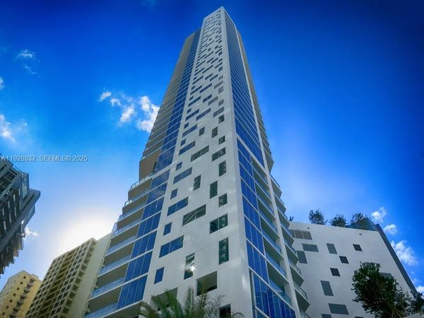 1300 BRICKELL BAY DR, Unit 1110, Miami, FL 33131