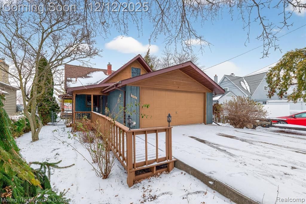 30760 Bayview Drive, Gibraltar, MI 48173 Main Photo