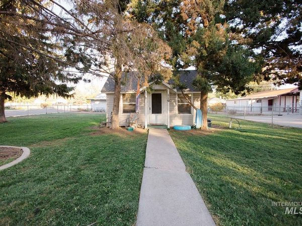 110 S 11th East, Mountain Home, ID 83647