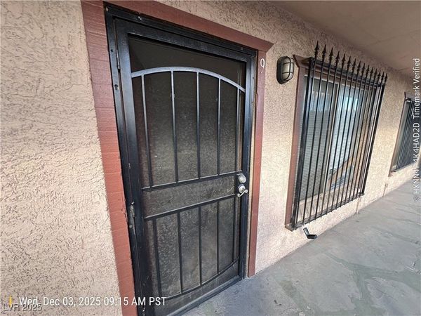 555 S Royal Crest Circle , Unit 9, Las Vegas, NV 89169