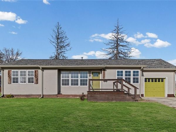 514 SW 3rd St Terrace, Carrollton, MO 64633