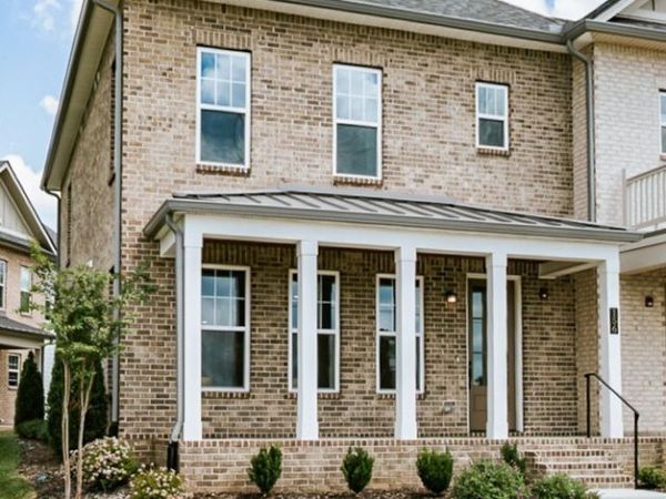 400 Perch Steet, Hendersonville, TN 37075