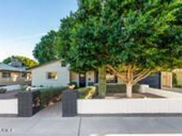 1935 E COOLIDGE Street, Phoenix, AZ 85016
