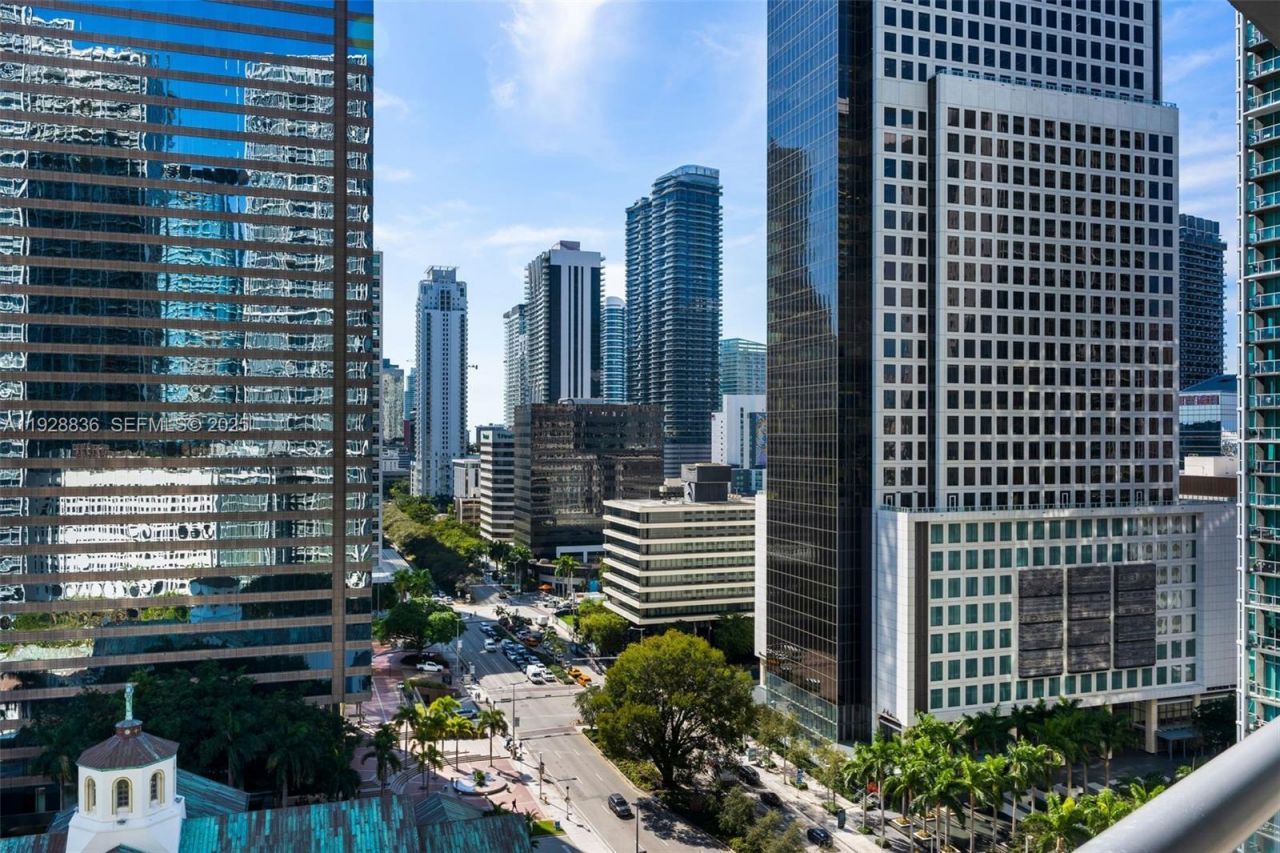 485 Brickell Ave, Unit 1709, Miami, FL 33131 Photo