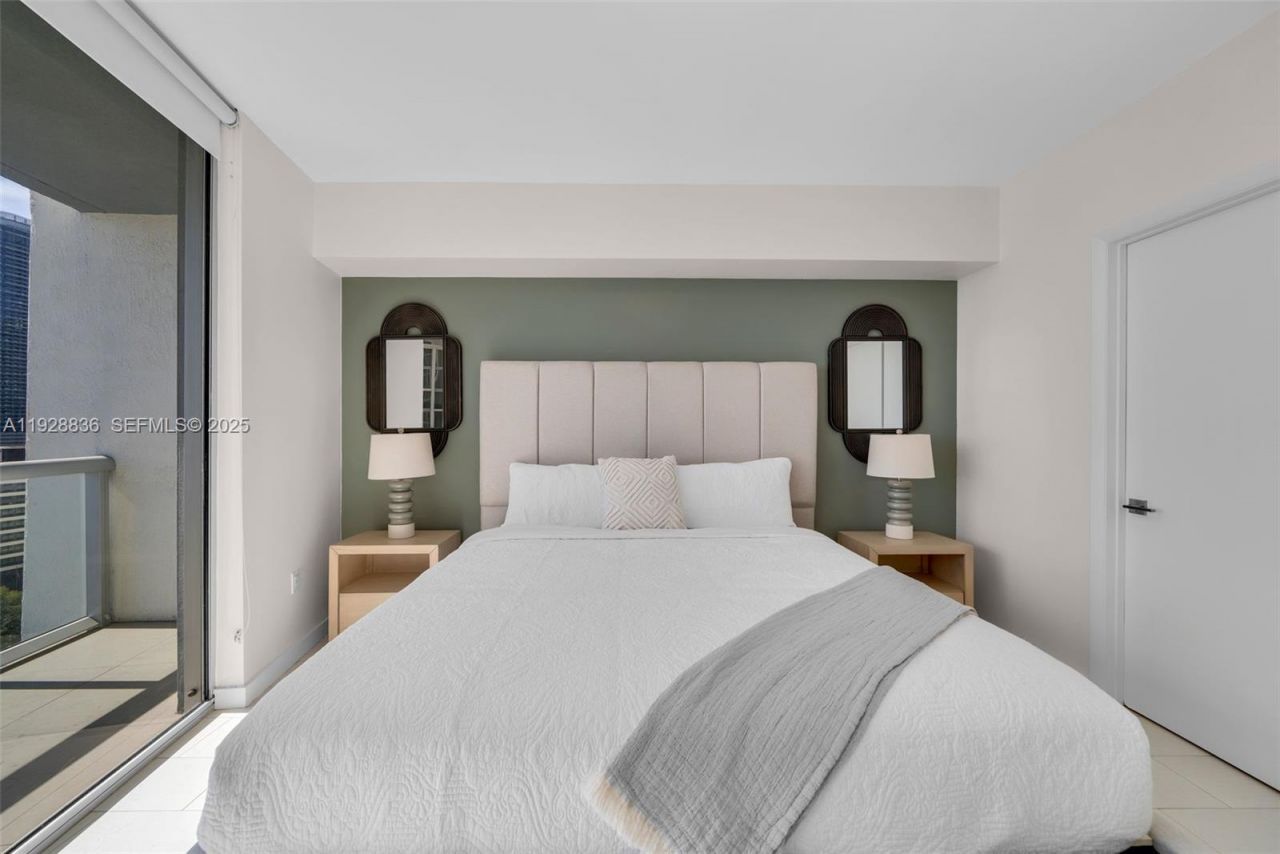 485 Brickell Ave, Unit 1709, Miami, FL 33131 Photo