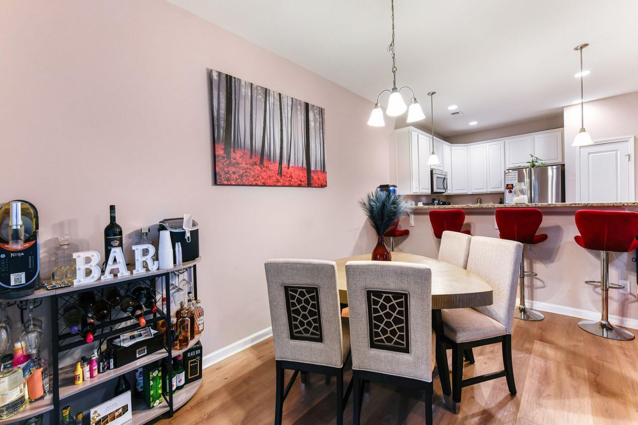 1204 N University Drive Photo 10