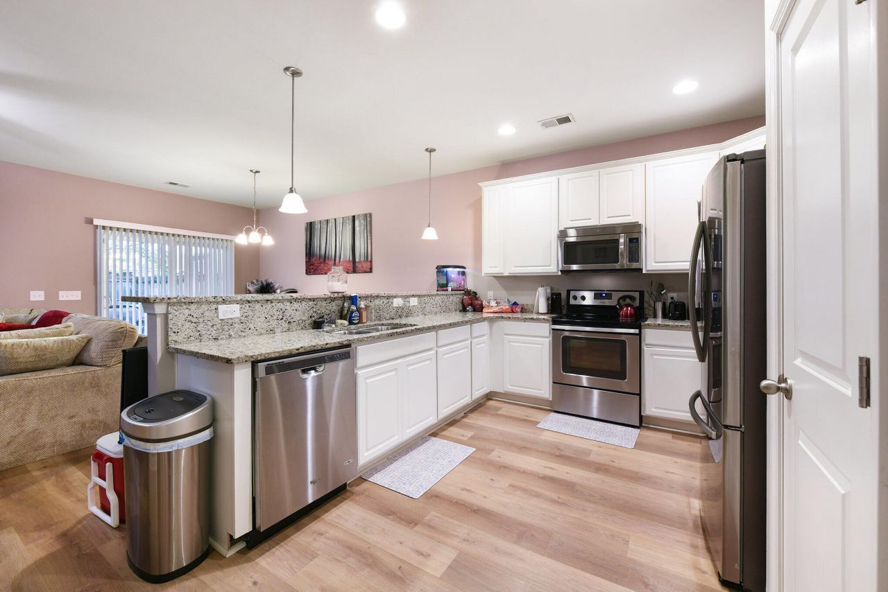 1204 N University Drive Photo 11