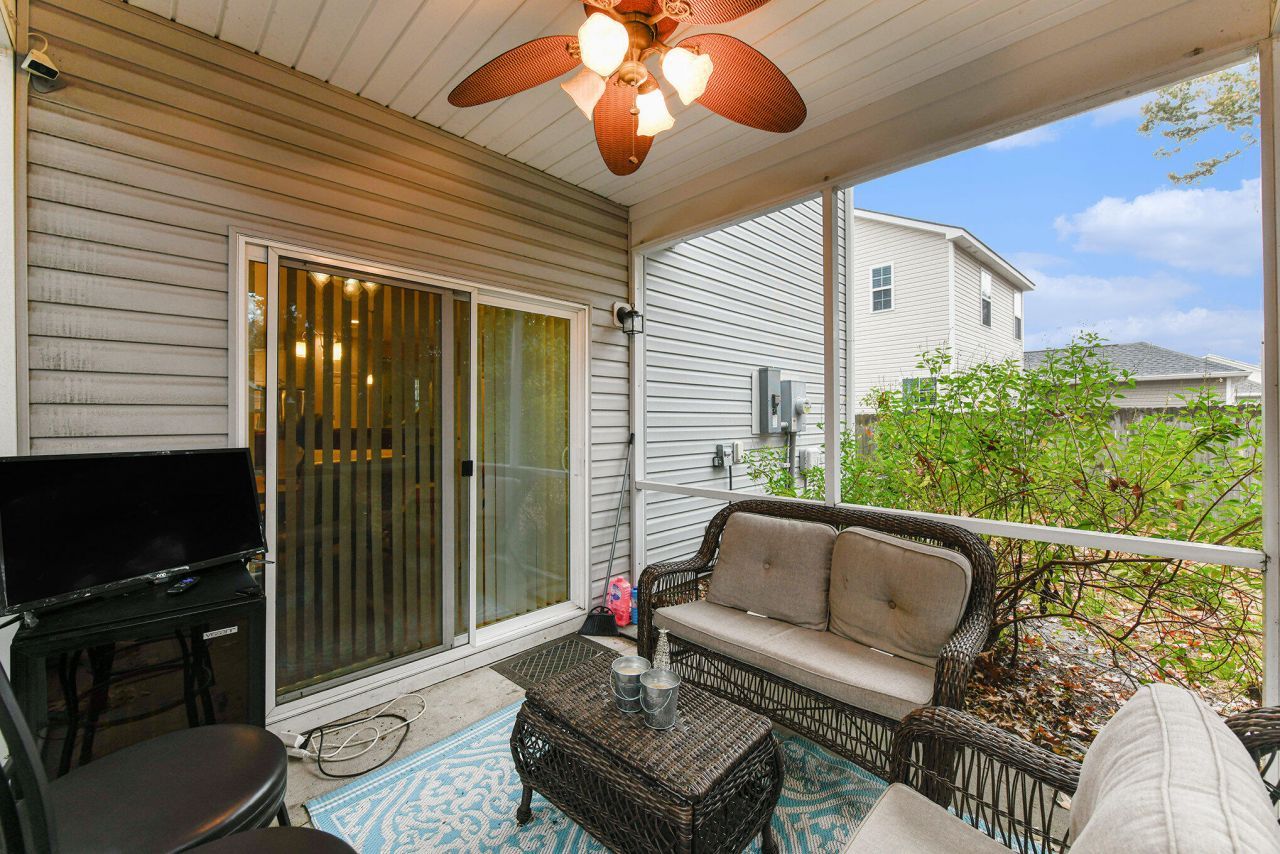 1204 N University Drive Photo 23