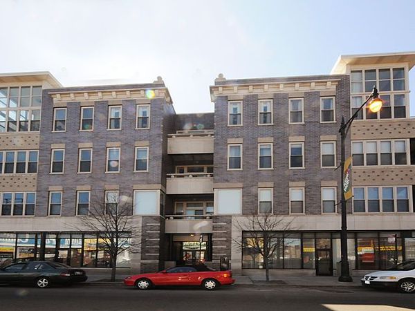 3111 W Lawrence Avenue, Unit D202, Chicago, IL 60625