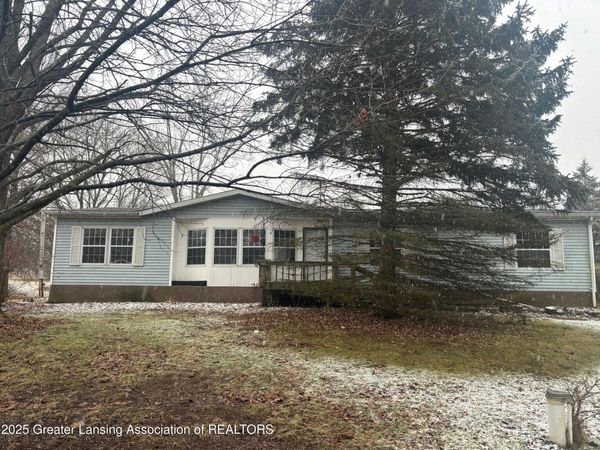 5434 Green Road, St. Johns, MI 48879