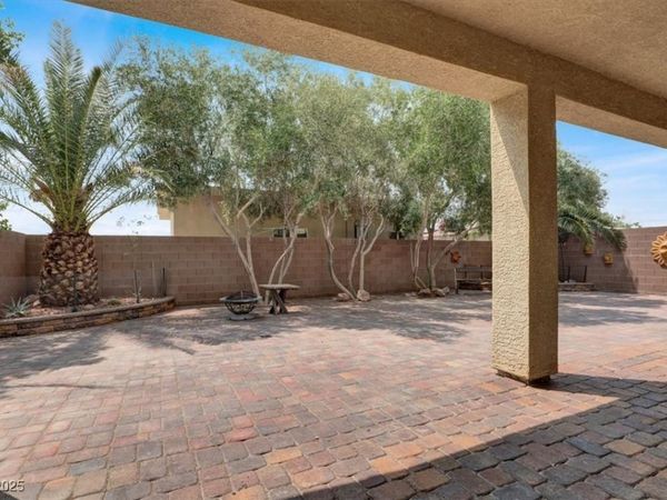 1405 Fantastic Court, North Las Vegas, NV 89081