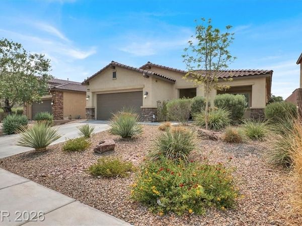 1405 Fantastic Court, North Las Vegas, NV 89081