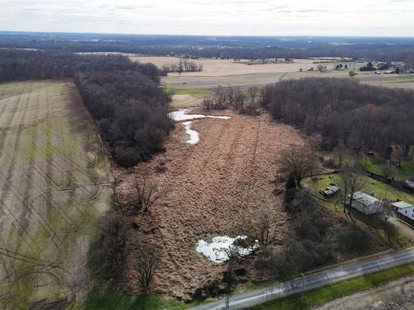 Jones Road, Wellington, OH 44090