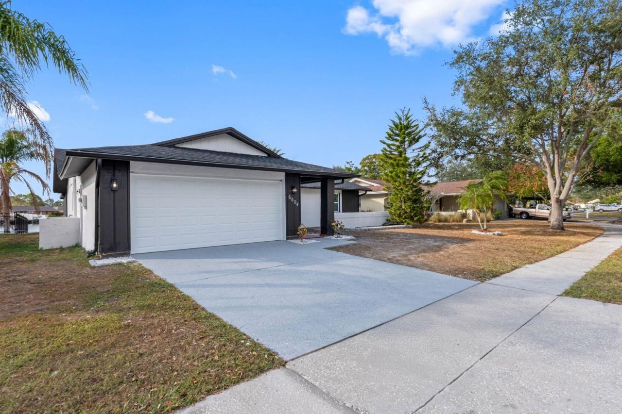 6604 Ranger Drive, Tampa, FL 33615 Photo