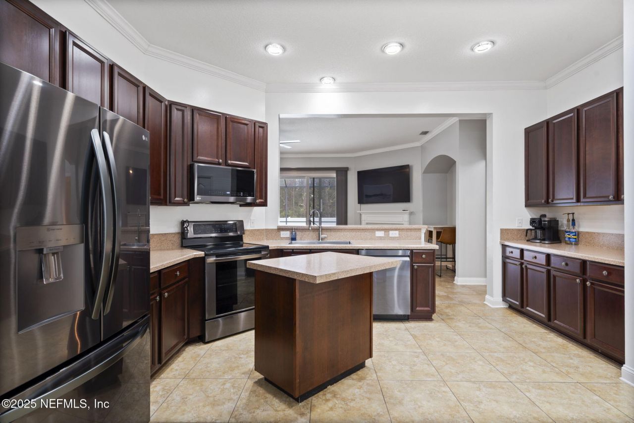 9407 Woodleigh Mill Drive, Jacksonville, FL 32244 Photo