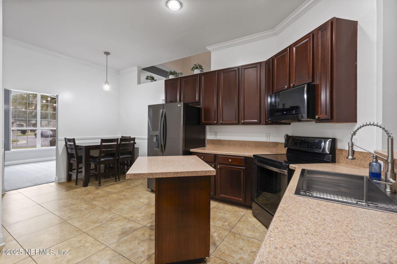 9407 Woodleigh Mill Drive, Jacksonville, FL 32244 Photo