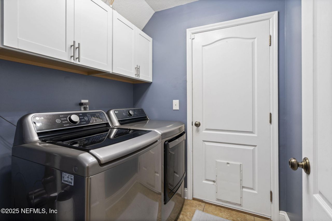 9407 Woodleigh Mill Drive, Jacksonville, FL 32244 Photo