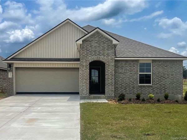 4003 Savannah Oaks Drive, Lake Charles, LA 70607