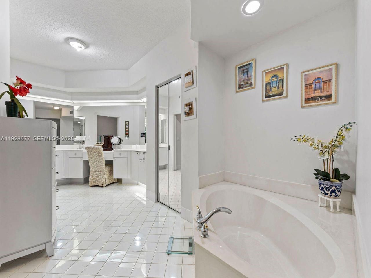 10750 NW 66th St, Unit 208, Doral, FL 33178 Photo