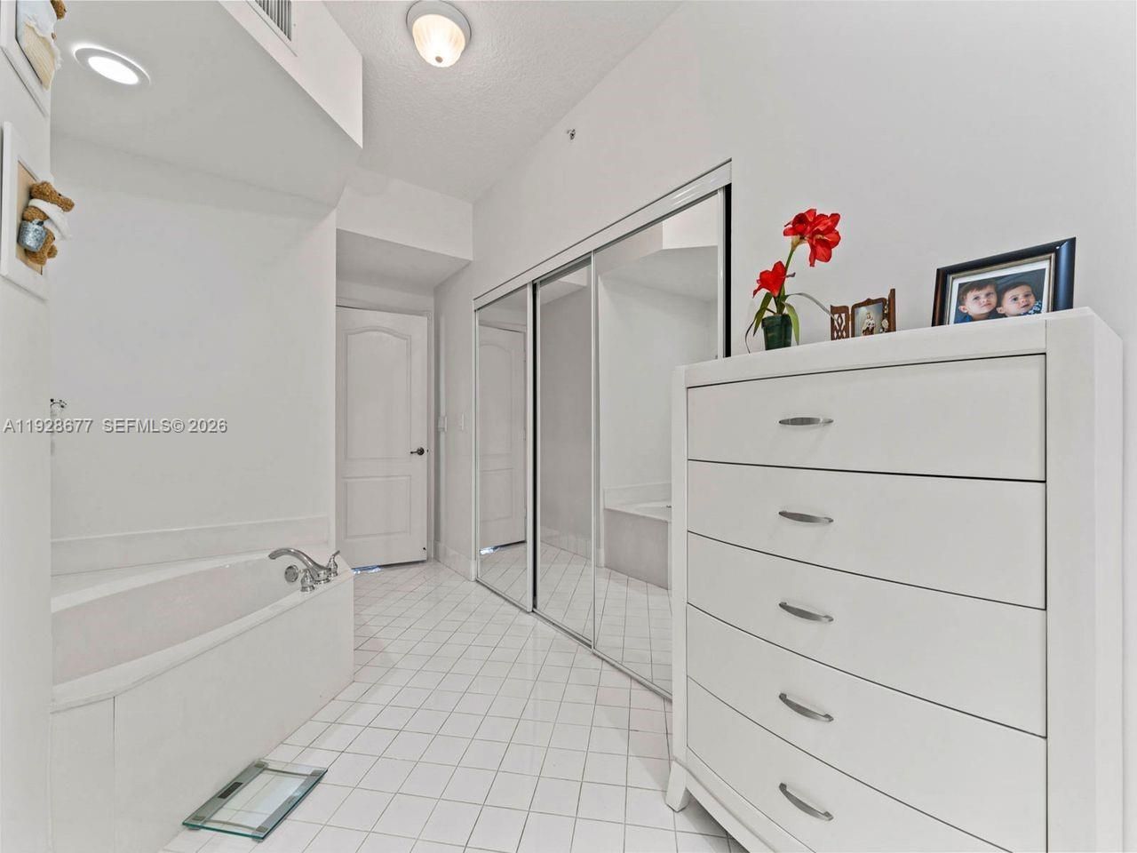 10750 NW 66th St, Unit 208, Doral, FL 33178 Photo