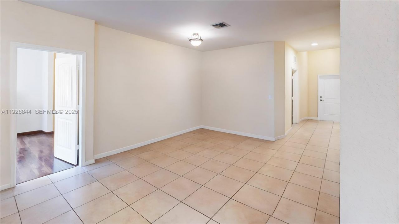 3090 SE 7th Ct, Homestead, FL 33033 Photo