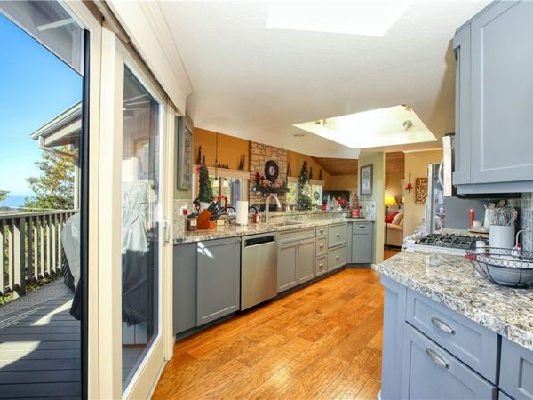 583 Plymouth Street, Cambria, CA 93428