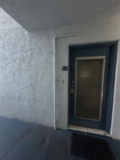 2800 Somerset Drive, Unit J107, Lauderdale Lakes, FL 33311 Photo
