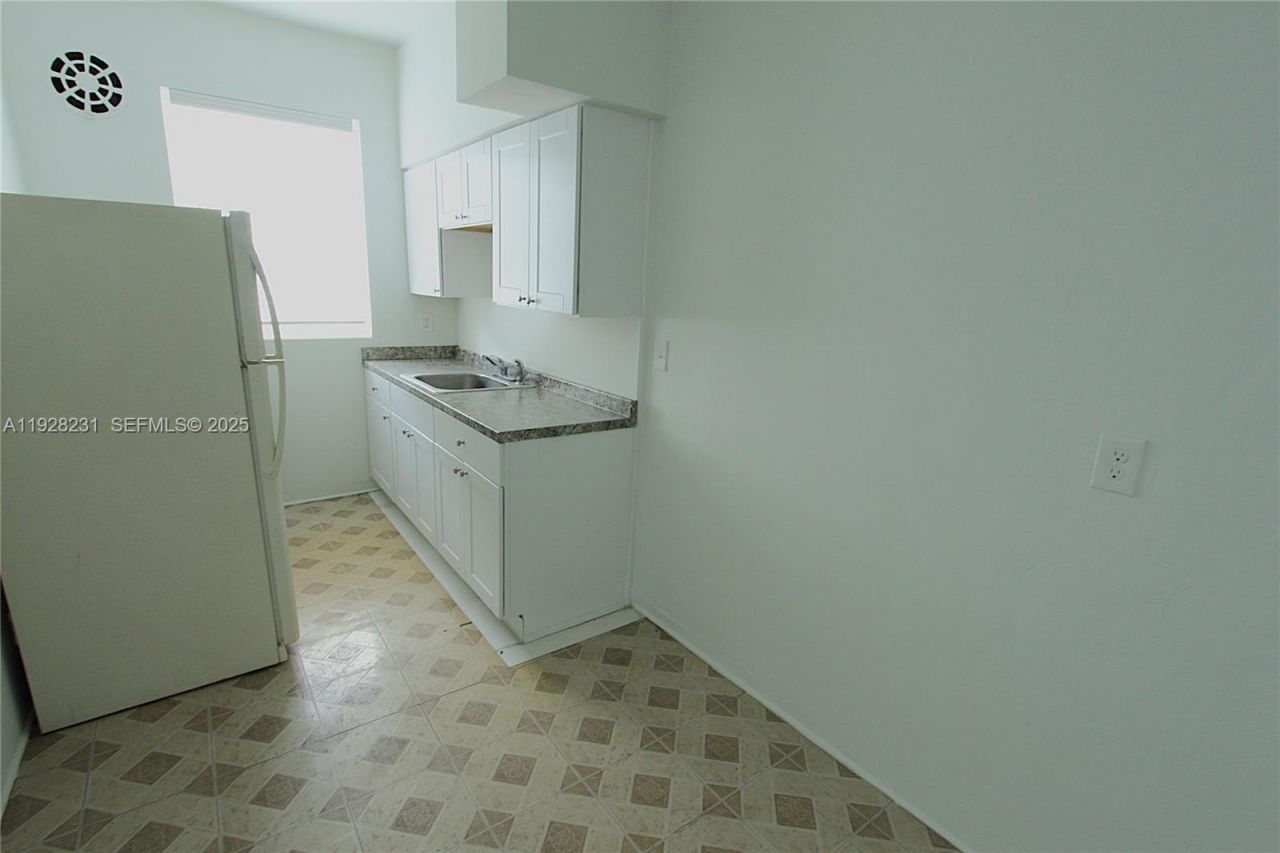 1115 Euclid Ave, Unit 11, Miami Beach, FL 33139 Photo